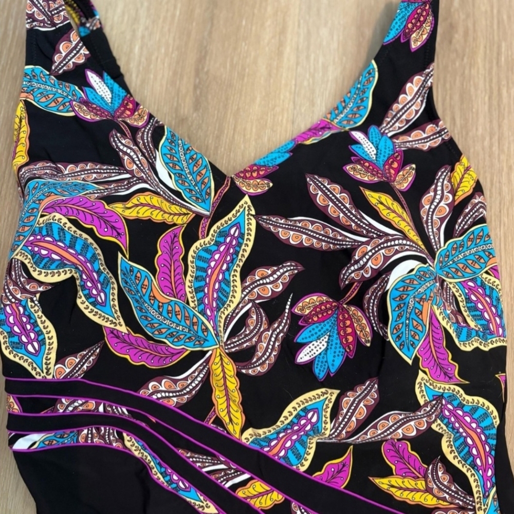 Anita - One Piece Swimsuit - Size 18 - Cups Run Small* - Picture 2 of 11
